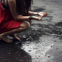 «Ти сліпа, не приходь в школу, наді мною потім будуть сміятися. Ти мене зганьбиш перед однокласниками»