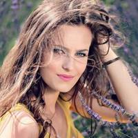 В понеділок, несподівано, мені зателефонувала свекруха, вона сказала, що через 10 хвилин зайде до нас. Я дуже засмутилася, адже в квартирі повний безлад, їсти я приготувати не встигла, а холодильник