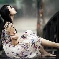 Свекруха чистила яблуко для моєї маленької доньки. Потім прихлопнула долонею таргана на стіні і, як ні в чому не бувало, продовжила справу. А почистивши, відразу вручила його дитині.