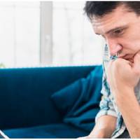 Перша дружина Миколи, Світлана, ніколи не ходила в салони краси і не купувала собі дорогі речі, але в її домі завжди пахло свіжою їжею. Він без вагань пішов від неї до Олі, яка була повною протилежні