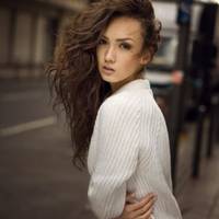 Цього побачення Олена не забуде до кінця життя: Борщ, плов, пиріг з рибою. Прибрати за собою кухню, заодно – холостяцьку спальню з прірвою пилу і величезну вітальню.