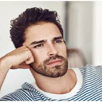 Коли мої батьки вийшли на пенсію, виявилося, що їм не вистачає грошей. Тепер мама і тато вважають, що я повинен їх утримувати, а в мене сім’я і нещодавно народилася дитина