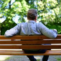 Завод, на якому ми з дружиною працювали, закрився. Ми не могли знайти роботу, сиділи зовсім без грошей. Тесть сказав, щоб ми переїхали в місто до нього, запропонував пожити в його квартирі.