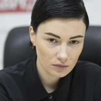 Відео! Анастасія Приходько: Людям, які стоять під судом, підтримують Порошенка, заплатили! Ціна стояння – 80 гривень за годину.