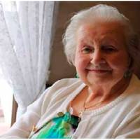 Ми продали в селі будинок і забрали маму до себе. – Чоловік мій хотів влаштувати романтичну вечерю, замовив їжу з ресторану. Я прямо про це мамі і сказала.