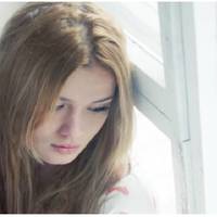 Ми були на весіллі у друзів в заміському будинку, мій чоловік танцював з однією дівчиною. Потім деякий час я не могла його знайти. Чоловік пояснював, що в цей час він пішов в кімнату трохи поспати