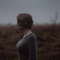 Скільки вже років минуло відтоді, а я не можу забути. Коли я виходила заміж, то батька свого на весілля не запросила. Він довгий час не бачив своїх онуків. І ось, через стільки років я просто зустріл