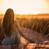 Я дуже погана дружина. Я кладу котлетку поруч з пюре, а мама зверху і юшечкою поливає. А ще я розвішую наволочки лицевим боком, а мама вивертає. І таких «а моя мама» дуже багато.