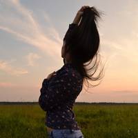 – Я не прийму невістку таку, – його матір була категоричною. На них задивлялися перехожі. Хтось – із захопленням. Дехто – з заздрістю. А хтось – із жалем. Шкодували, зазвичай, його.