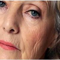 Валентина спочатку не погоджувалася, але вмовляння доньки і чоловіка переконали її і вона на все літо поїхала на дачу. На дачі і справді було багато роботи.