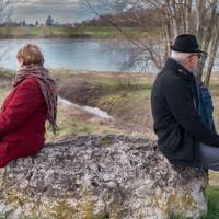 Я у своїх батьків єдиний син. Вони все життя жили з бабусею та дідусем, а ті завжди їм в усьому допомагали. Та коли їх не стало, несподівано мені зателефонувала мама, вона сказала, що тепер не отриму
