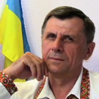 Викладач фізики: Послухайте соотєчєствєнніки русськагаварящіє! Ви можете скільки завгодно розказувати про двомовну Канаду та тримовну Швейцарію. Але правда життя в тому..