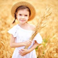 – Подумаєш, внучка, – говорила мені колишня сваха, – мій син одружився, будуть ще онуки. Новій невістці може не сподобатися те, що я спілкуюся з колишньою дружиною і дочкою сина.