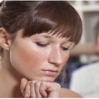 Сестра чоловіка вже більше року винна нам велику суму – але згадувати про борг або хоча б віддавати його частинами не збирається, бо вважає, що недобре просити повертати гроші у своєї ж близької рідні