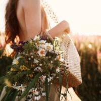 Жіночий гороскоп на тиждень з 20 по 26 липня: чим допоможе молодий Місяць у Раку і які сюрпризи принесе