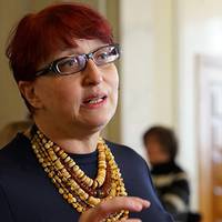 “На чотирьох осіб”: Голова комітету соцполітики вважає замалою зарплату 35 тисяч