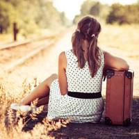 Іра мовчки розігрівала вечерю. Тишу порушило сповіщення в її мобільному. На екрані висвітився невідомий номер. Відкрила повідомлення і застигла на місці.