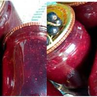 Смородиновий кисло-солодкий соус до страв з м’яса. Найсмачніший соус сезону. Чудово смакує із м’ясними та рибними стравами, ароматний, пряний з ніжною кислинкою – смакота неймовірна