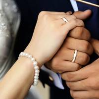 Ось, що ніколи не робіть з обручками, якщо хочете, щоб ваш шлюб був щасливим та міцним