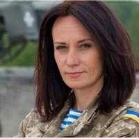 Маруся Звіробій : Татко полетів в Луцьк на свою чергову клоунаду. Ви того тeр0рuстa бачили???