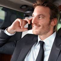 Йому 35 років, він теж розлучений. Але, як він сам зізнався, ніколи б не подумав, що в цьому селі зустріне своє щастя