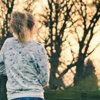 З Тимуром ми жили в різних містах. 4 роки ми писали одне одному листи, а потім він приїхав до мене. Тимур сказав, або я виходжу за нього заміж зараз, або більше ніколи його не побачу.