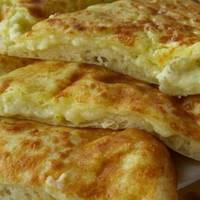 Маєте трохи кефіру? Смачнющі швидкі “хачапурі для ледачих” всього за 10 хв!