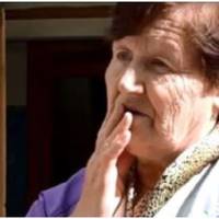 Розмову по телефону син закінчив, але зв’язок на мобільному, мабуть, не перервав і в телефоні було чути все, що відбувається в його квартирі.