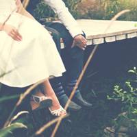 Ми зі сватами готувалися до весілля. Та якось ввечері я побачила, що мій син виходив з дому зі своєю колишньою дівчиною. Вона колись його покинула, а він дуже кохав її.