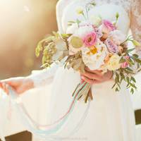 Весілля святкували з розмахом. Вишукана сукня нареченої. Веселилися від душі. Столи ломилися від різноманітності страв. А після молоді подарунки роздивлялися – у Романа і Світлани щелепи відвисли, кол