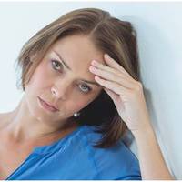 Поїхали ми якось до батьків чоловіка у гості. І тут моя дорога свекруха видає, що мої батьки повинні допомогти її синові придбати житло, тому що у моїх батьків є свій будинок, заощадження і машина.