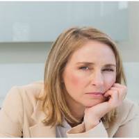 Я зізналася подрузі, що у мого чоловіка є інша жінка. Ми з нею пішли на роботу до чоловіка тієї жінки і все йому розповіли. Він спочатку просто не повірив, що їх зв’язок з моїм чоловіком триває вже в