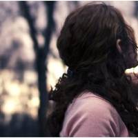 Нещодавно первістка народила молодша сестра мого чоловіка, їй 25. Олег прокоментував це такою фразою, яка мене зачепила до глибини душі. Він сказав, що їй давно пора, 25 вже, навіщо тягнути – пізно