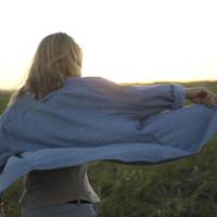 Всі в селі вважали, що Марія, дочка моєї однокласниці, дуже вдало вийшла заміж. За міського бізнесмена з шикарною нерухомістю та двома дорогими авто, а для села це дуже вагомо.