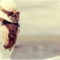 З моїм чоловіком мене познайомила моя мама. Незважаючи на десятирічну різницю у віці, ми почали зустрічатися і жити разом. У Ігоря була велика простора квартира в центрі міста.