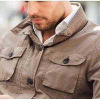 Обраниця Івана була з села. Його мама зібралася і поїхала туди. В автобусі людей розпитала про дівчину і її родину, потім ще в сільську раду знайшла. З’ясувала, що дівчина з дитинства трохи хворіє, р