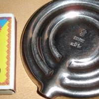 Цей загадковий радянський виріб мало хто згадає. Але ж дуже корисна річ!