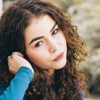 Нещодавно нам зателефонувала свекруха, сказала що на вихідні прийде до нас в гості. Прийшла в неділю зранку, і стала ще в порозі говорити: