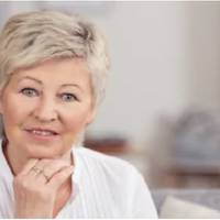 Новину про те, що я їду додому, син сприйняв якось без радості. Я приїхала, і побачила, що тепер в моєму будинку господарює невістка.