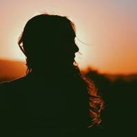 Після 10-ти років шлюбу я залишила свого чоловіка, пішла до іншого. З Петром ми стали орендувати квартиру. Не прожили ми разом і місяця, як я зрозуміла, що життя мене чекає непросте.