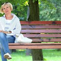 Коли ми одружилися з чоловіком, то стали жити з моїми батьками, адже у них велика квартира. Потім мама сказала, що працювати не буде, а сидітиме з онуком, а я, молода, маю йти на роботу.