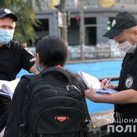 Заступився за дівчину та отримав ножове – страшна різанина на Подолі