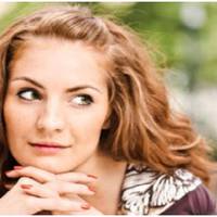 У шлюбі я завжди піклувалася про чоловіка. Я робила для нього дорогі подарунки, які впливають на його статус. Я ініціювала покупку дорогої машини, хорошою брендового одягу, поїздки на відпочинок.