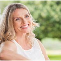 Купивши собі туфлі за три тисячі гривень, Галина вийшла з магазину з відчуттям, що вона щось забрала у своїх дітей. Вона йшла по дорозі і рахувала, скільки ж речей з секонд-хенду вона б змогла собі к