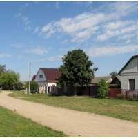 Одного разу Ігор з заробітків не приїхав. Хлопців, які поверталися в село, попросив, щоб ті передали Ірині, що йде він від неї. Діти уже школу закінчили, скоро у них своє життя розпочнеться.