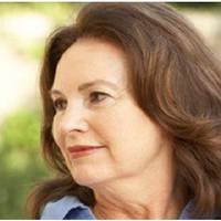 Я завжди намагалася зберегти добрі відносини з невісткою. Ніколи не вважала її колишньою. Після розлучення онук залишився жити з невісткою.