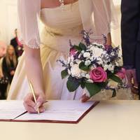 Сам того не розуміючи, зірвав я весілля кращого друга. Він, звичайно, знати мене більше не хотів, а потім навіть подякував