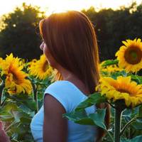 Якось ми з чоловіком пішли в ресторан і я побачила там нареченого Наталі з іншою дівчиною. Він навіть не хвилювався, а спокійно зі мною привітався. Вони сміялися і веселилися.