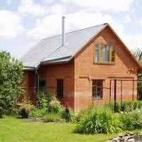 На початку серпня мені зателефонував син: – Мамо, а можна я привезу до вас на тиждень дружину з донькою? Я кажу, звичайно, привозь! Ми будемо тільки дуже раді.