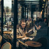 Коли мій чоловік почав ретельно стежити за своєю зовнішністю, проводити вранці по годині в ванній кімнаті і самостійно оновлювати гардероб, відразу запідозрила недобре.